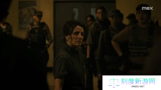 《美末》S2新预告：恐怖氛围升级！鼠王或将现身？