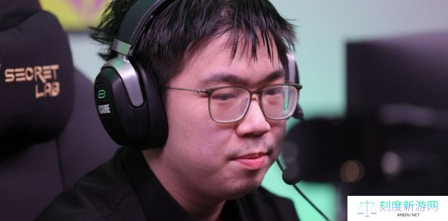 Emo: 我直播了一个月，感觉赚的还是比农村工人少