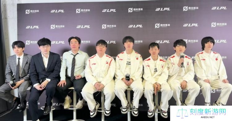 TES赛后群访 Crisp：大家很勇于去做出进攻与尝试 整体节奏更紧凑