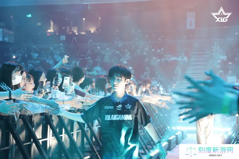 XLG：因happywei选手家中有事，故缺席本次英雄亚冠ACL比赛